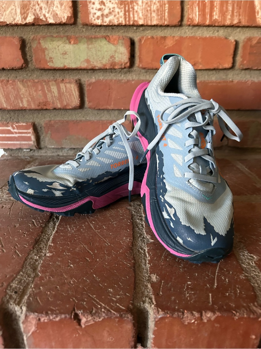 Hoka Torrent 4 Women’s Trail Running Shoes Sz 8B